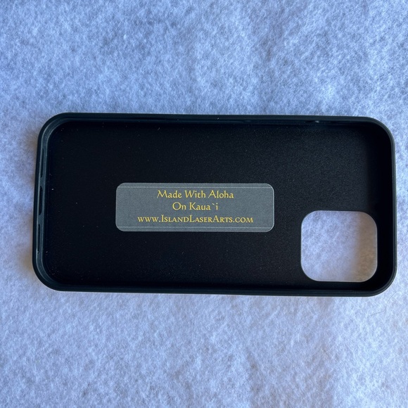 Beautiful Engraved Koa Wood from Hawaii iPhone 12/12 Pro Phone Case - Picture 3 of 7